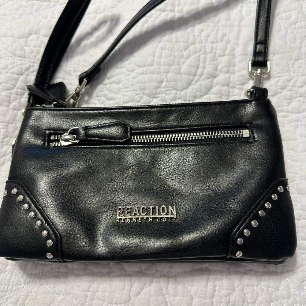 Kenneth Cole Reaction wallet/crossbody